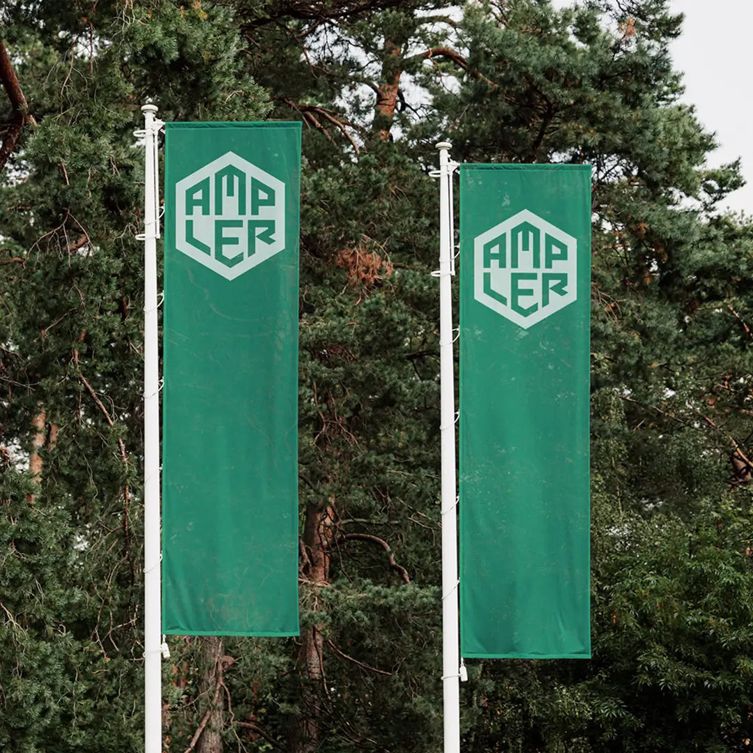 amp-flags-1×1