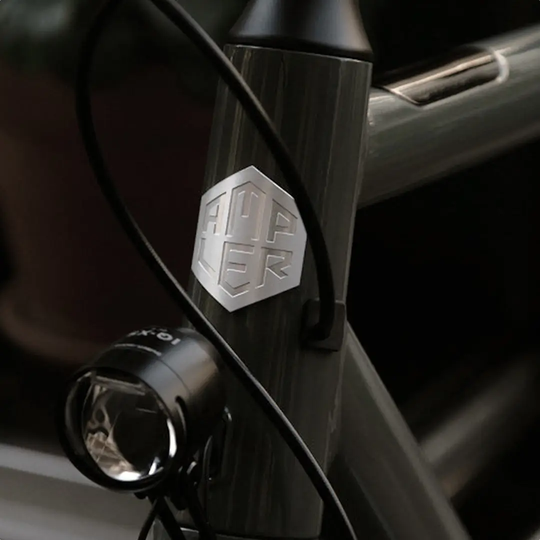 amp-intro-badge-1×1